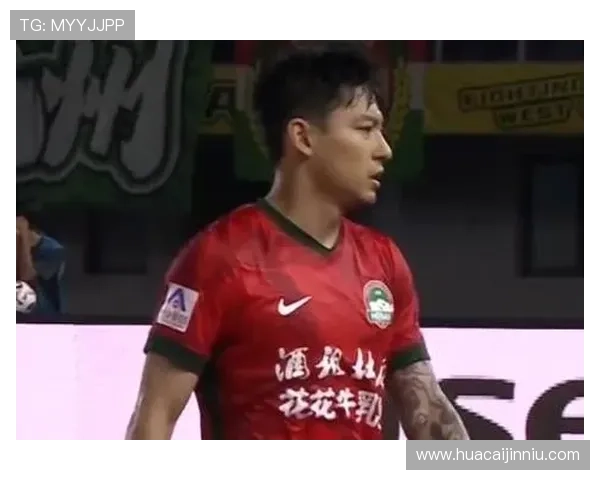 河南队中场黄锐烽迎来中国顶级联赛出场100次里程碑再创新辉煌 河南队中场黄锐烽迎来中国顶级联赛出场100次里程碑再创新辉煌